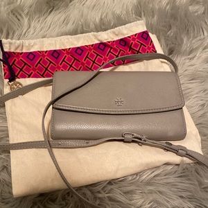 Tory Burch Wallet Crossbody - Gray